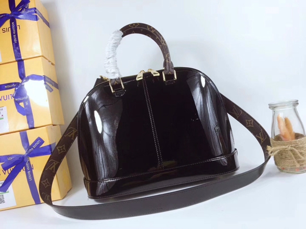 ルイヴィトンバッグ内部構造